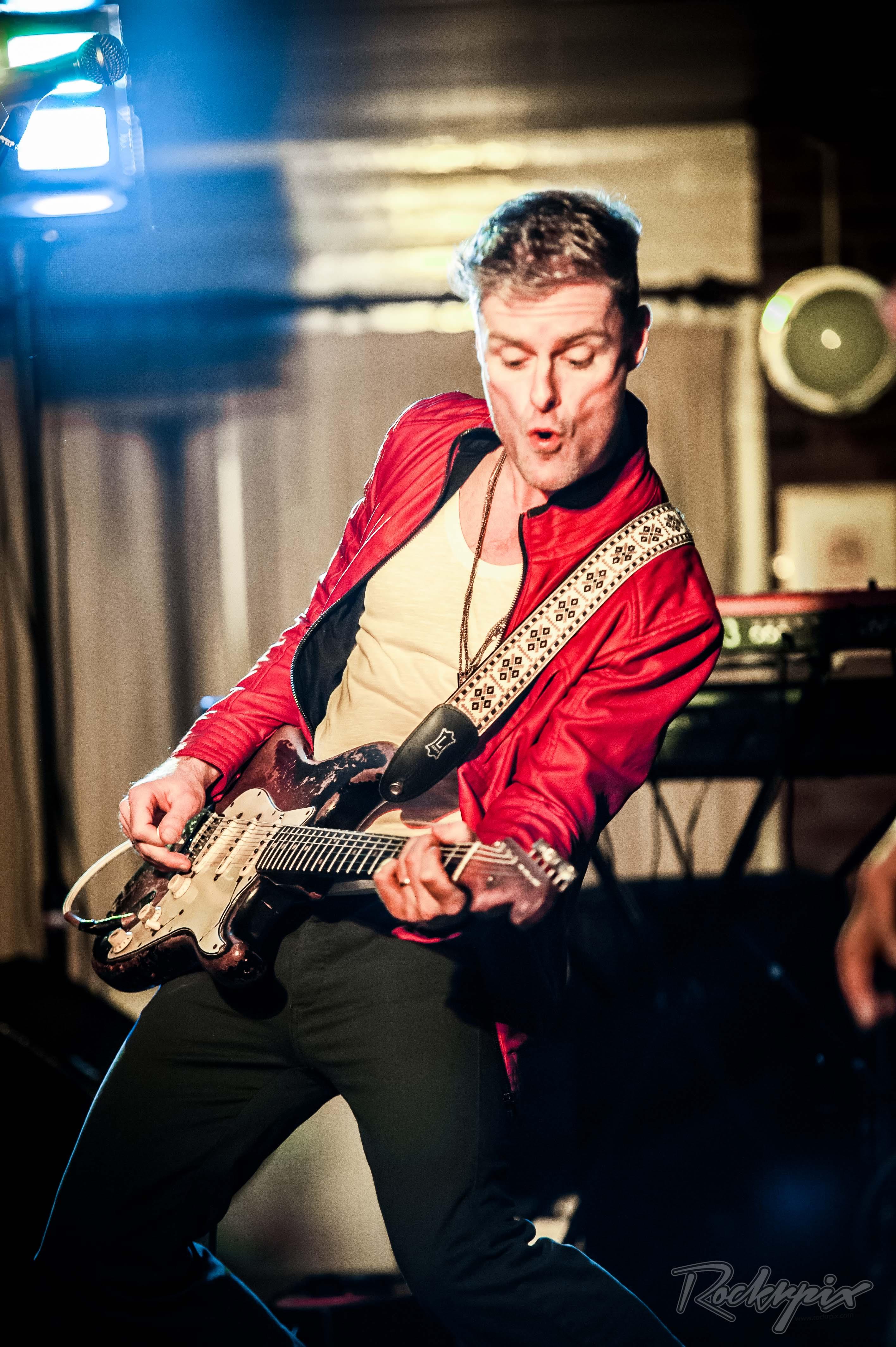 MIKE BROOKFIELD BAND – Boom Boom Club, Sutton, 9 October 2015