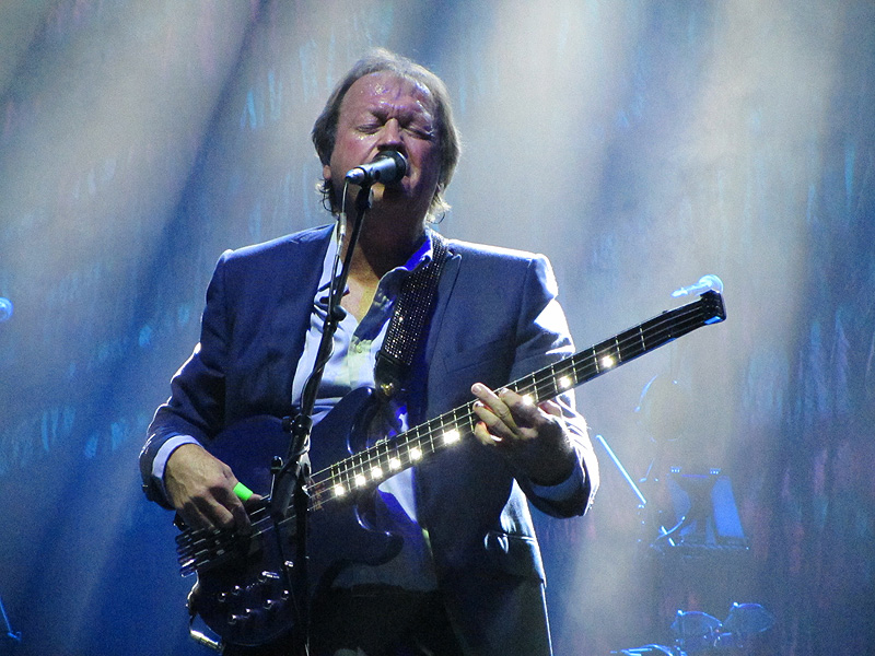 LEVEL 42 - The Lowry, Salford, 4 October 2016