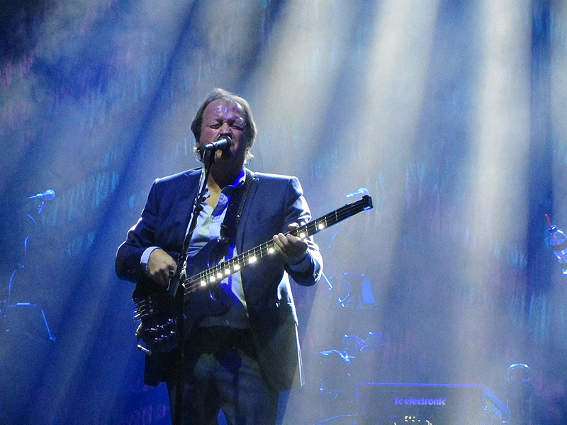 LEVEL 42 - The Lowry, Salford, 4 October 2016
