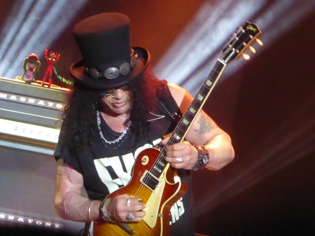 SLASH FEATURING MYLES KENNEDY AND THE CONSPIRATORS - Wembley Arena, London, 5 April 2024