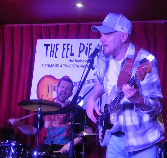 LEAFHOUND - Cabbage Patch, Twickenham, 24 April 2025